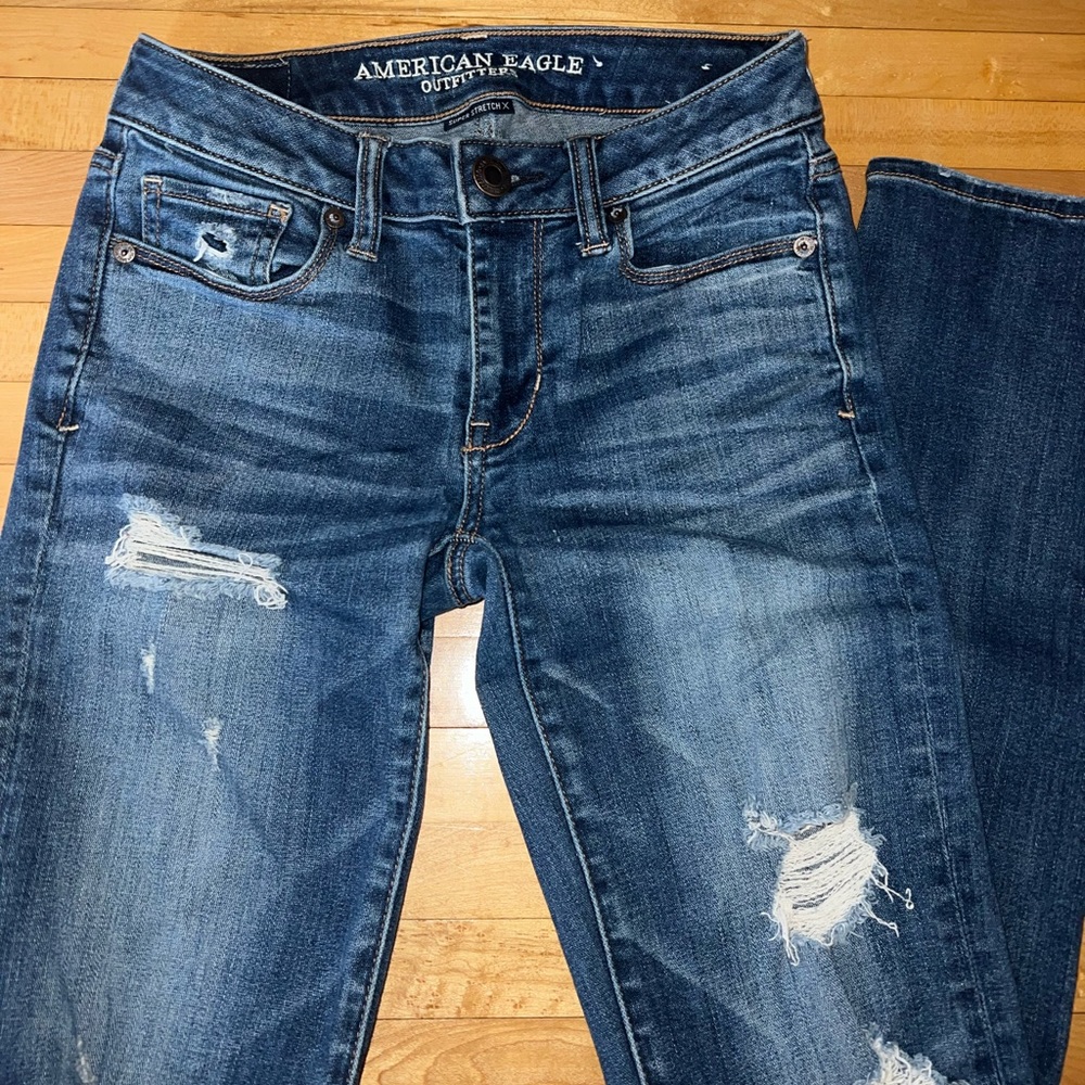 American Eagle Destroyed Straight Jean Size 0